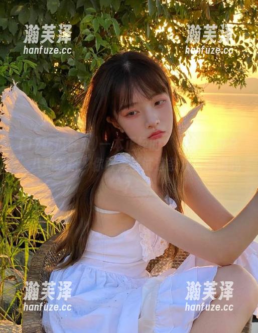 17吃瓜群众 一本正经的“17吃瓜群众”八卦线路,你敢来试试这条欢乐隧道吗?