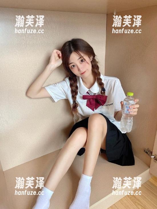 51爆料 谁说吃瓜网51爆料无聊?网址打开后,连我都忍不住要评论!