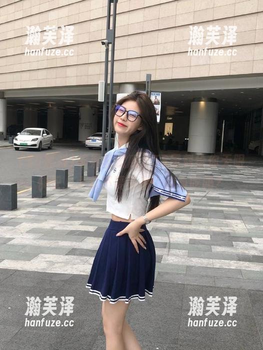 58黑料 苹果里藏瓜,58黑料给你无限快乐,大家不要吝啬,你有吃吗?