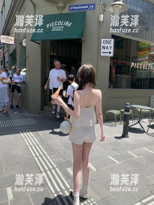 91吃瓜 吃瓜小技巧:找到91吃瓜的最新入口,锁定你的在线时间!