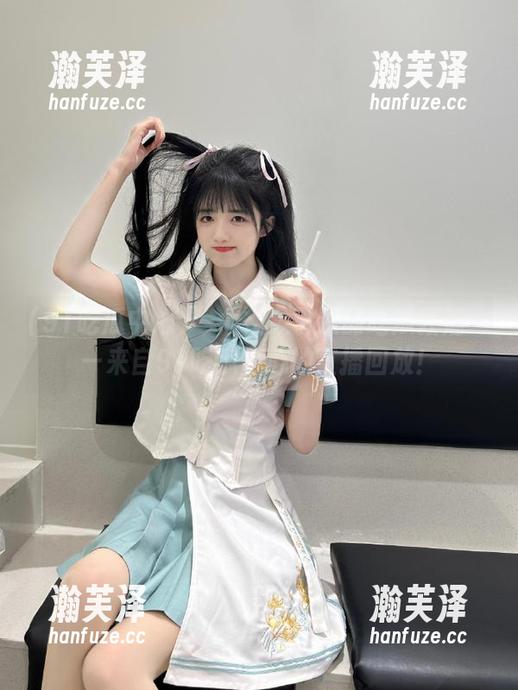 91吃瓜中心 一个视频引发的吃瓜狂潮——来自91吃瓜中心的直播回放!