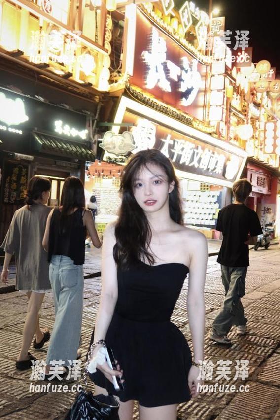 刚在cgw官网上发现的新瓜，让我对生活有了更多疑问？