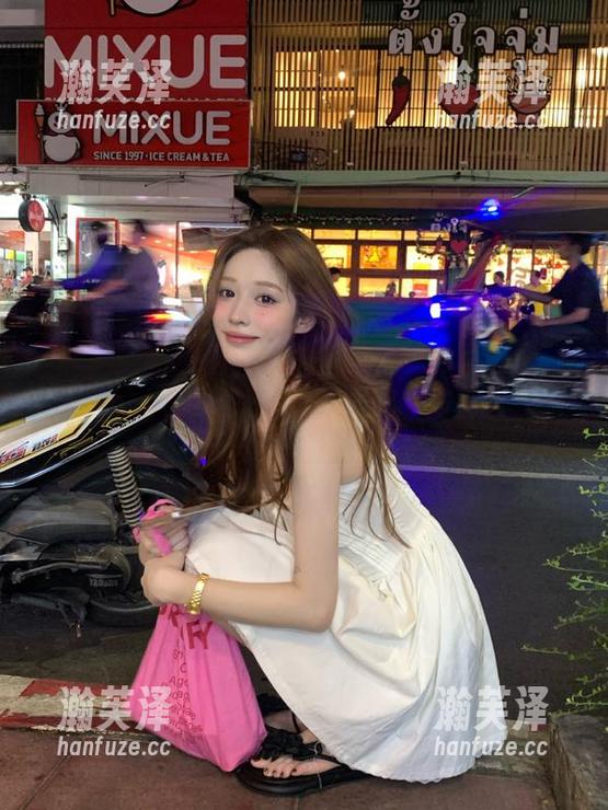 吃瓜网 吃瓜网重大更新:她的那条消息居然成了焦点,真是难以消化。