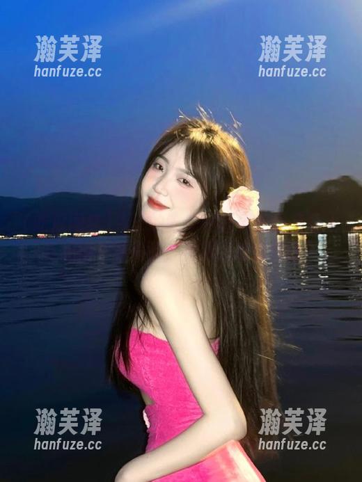 今天的吃瓜网红更新倒是让人有点摸不着头脑，视频到底想说啥？