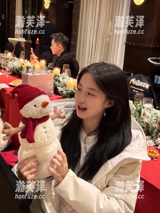 黑料在线 真相导航:黑料在线带你探索那些不为人知的秘密