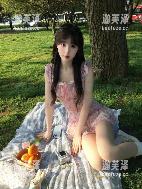 黑料网 黑料网苹果版:每天都在为你撸黑料,真是没个完!