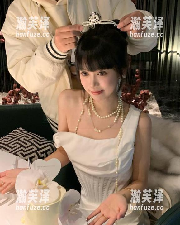 黑料网 黑料网资源大餐:一口气盘点那些让人脑洞大开的网址!