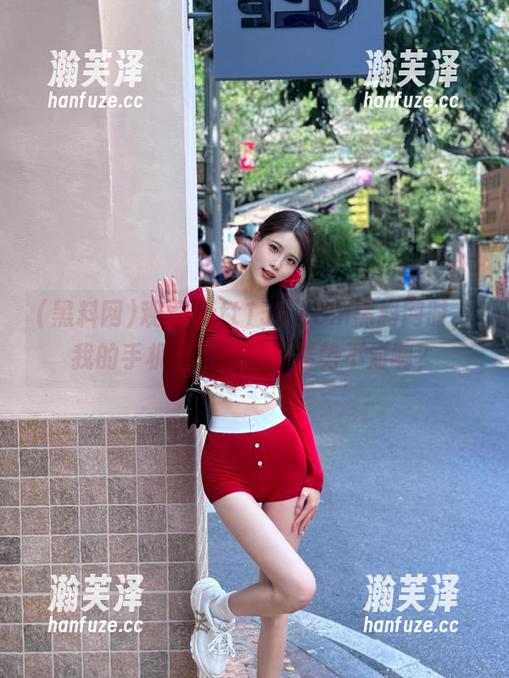 黑料网 观看zztt155.ccm黑料网时,我的手机是不是打开姿势不对啊?